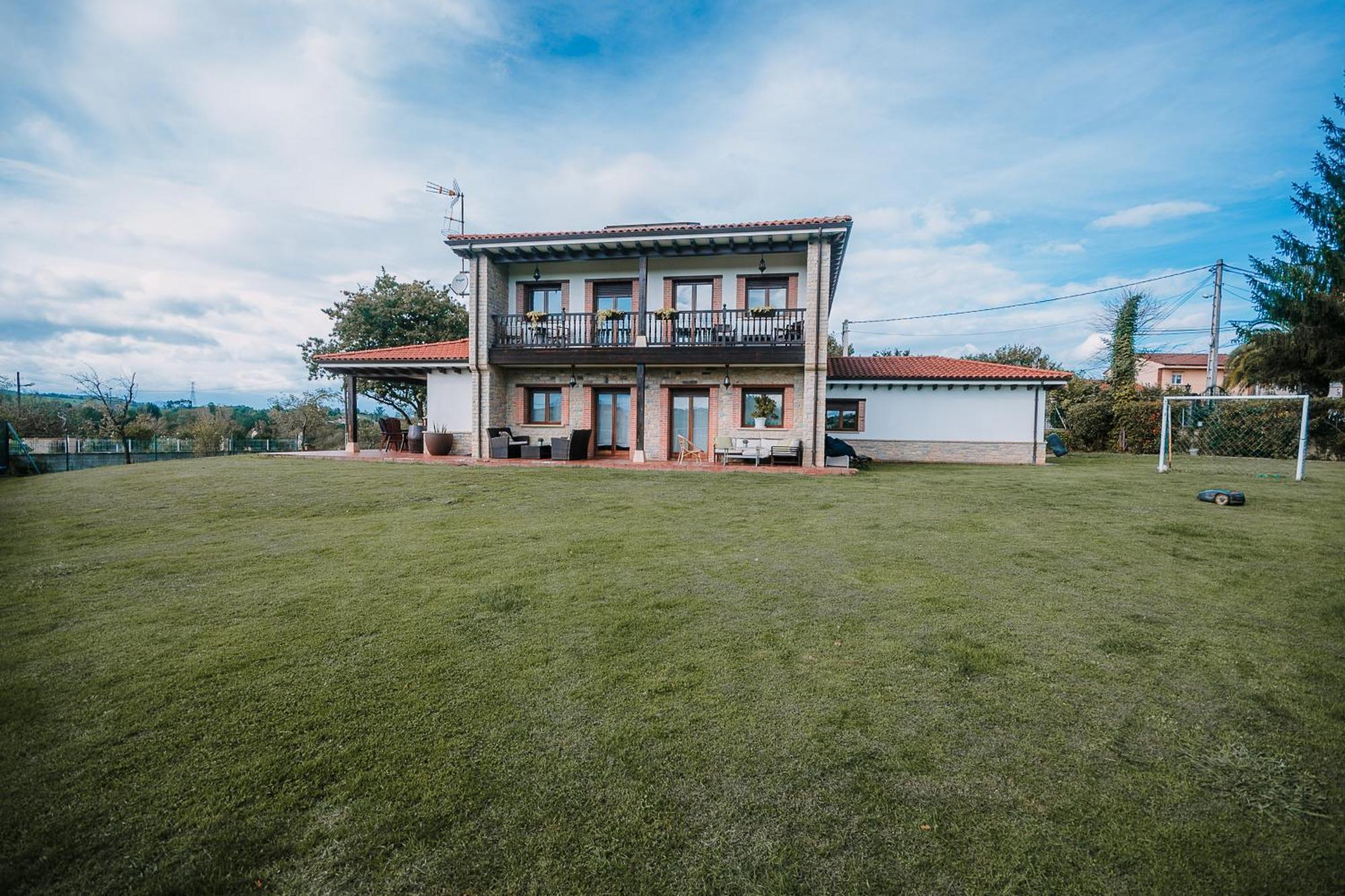 Villa Tiviti Oviedo Esterno foto