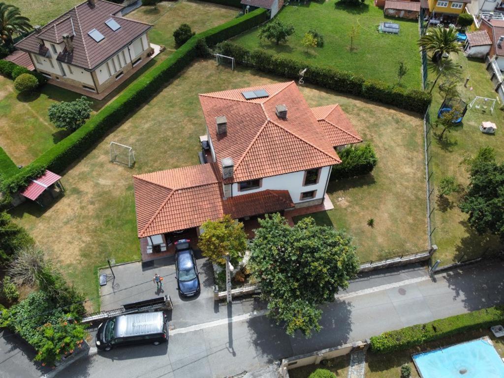 Villa Tiviti Oviedo Esterno foto